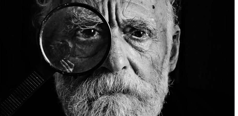 optik inspektor der suchende nach Antworten